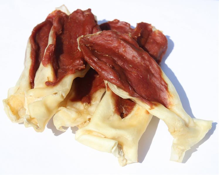 Pamlsok Salač Uši králičie plnené kačkou 100 g