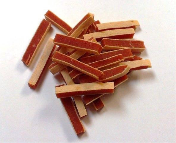 Pamlsok Salač Sendvič kura a treska mini 2 cm,100 g