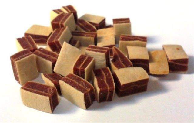 Pamlsok Salač Sendvič kačací mini 100 g