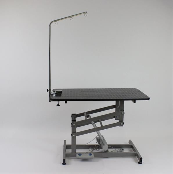Stôl elektrický so šibenicou s ovládaním na nohu