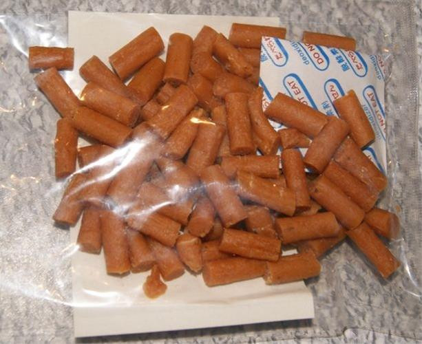 Pamlsok Salač Tyčinka kuracia 2 cm 100 g